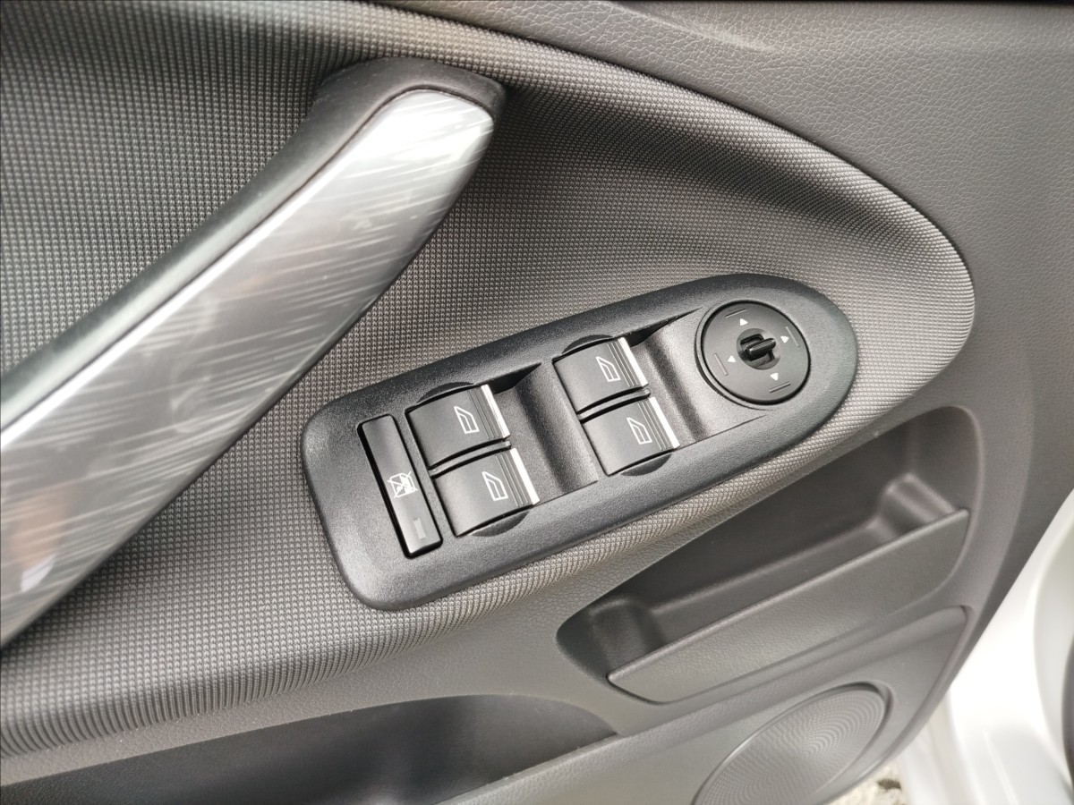 ford-c-max-1-6-i-74kw-duratec-ambiente - 9