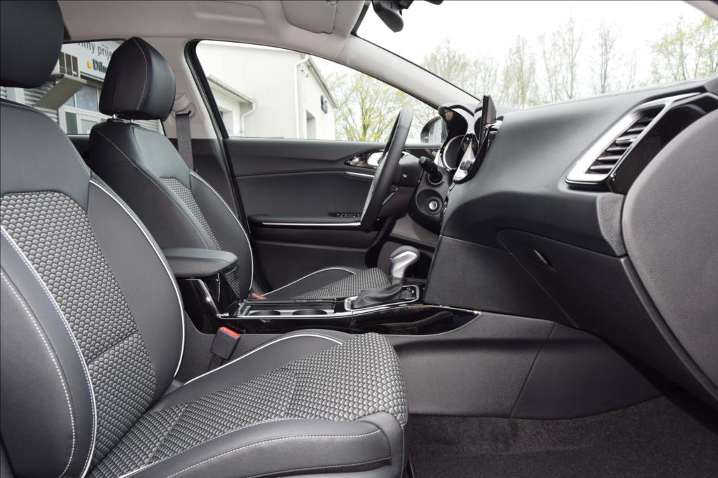 kia-xceed-1-5-t-gdi-7dct-exclusive - 3
