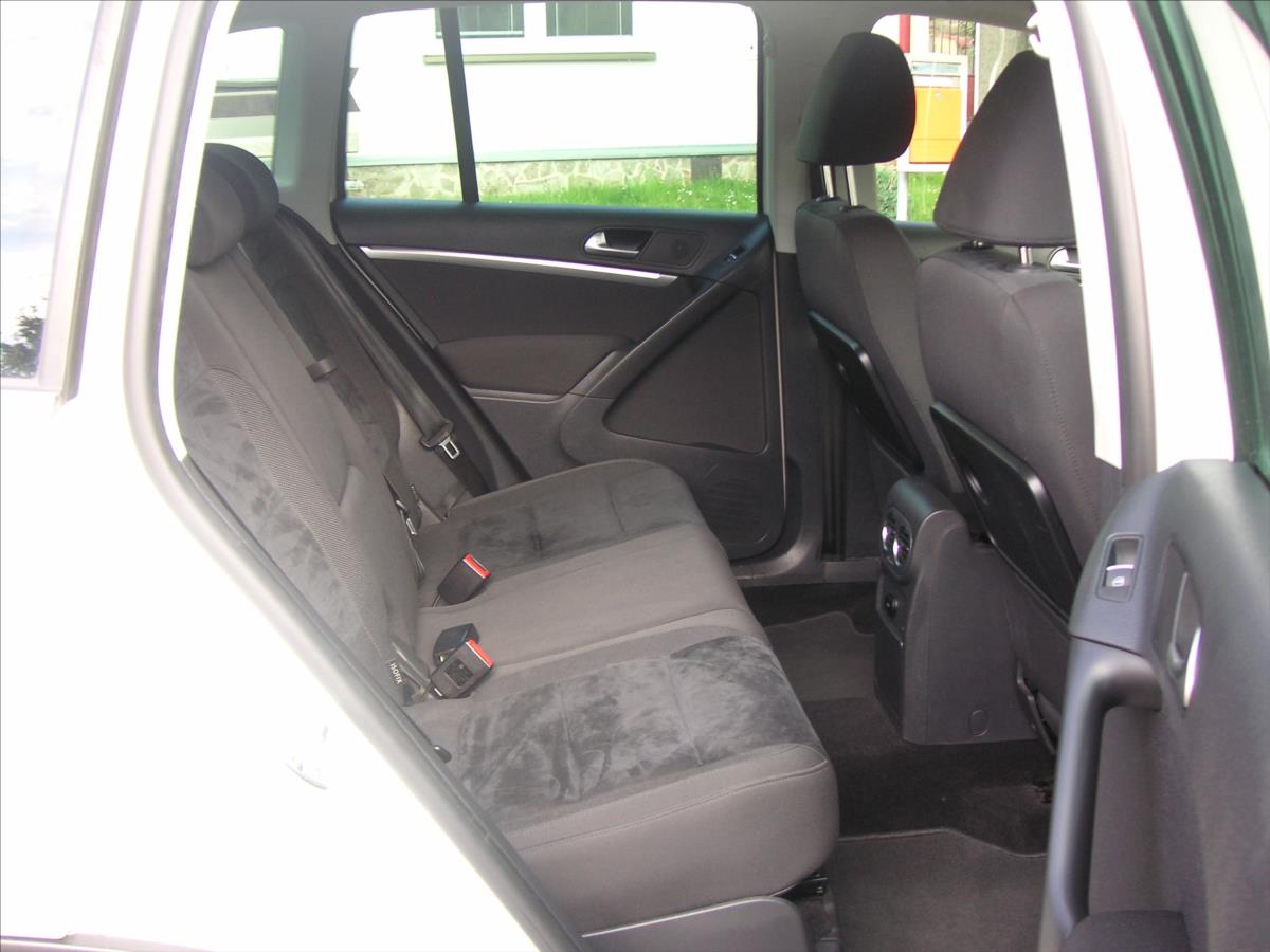 volkswagen-tiguan-2-0-tdi-4motion-bmt-sport-style - 8