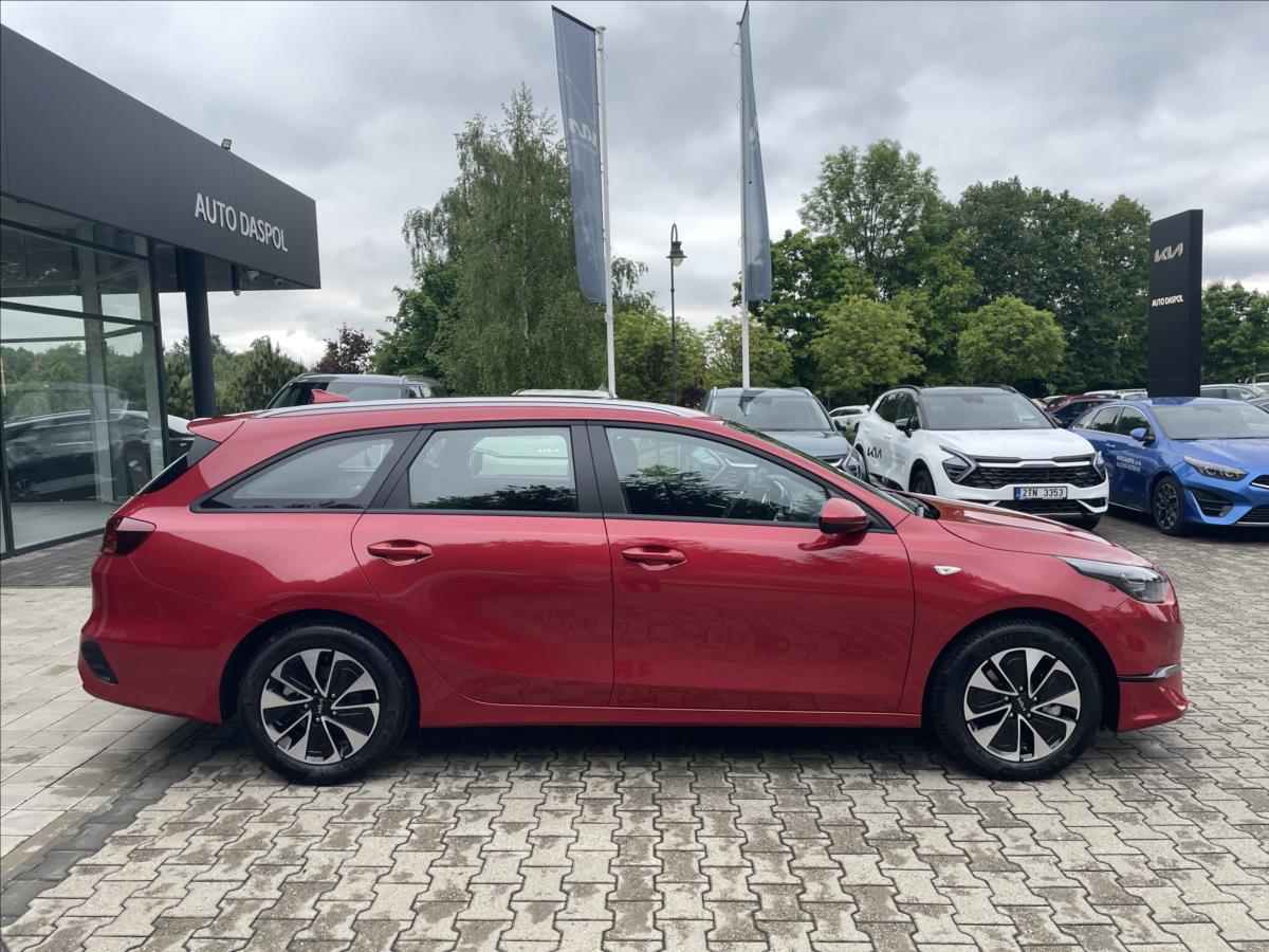 kia-ceed-1-5-7dct-spin-ref-vuz-sw - 1