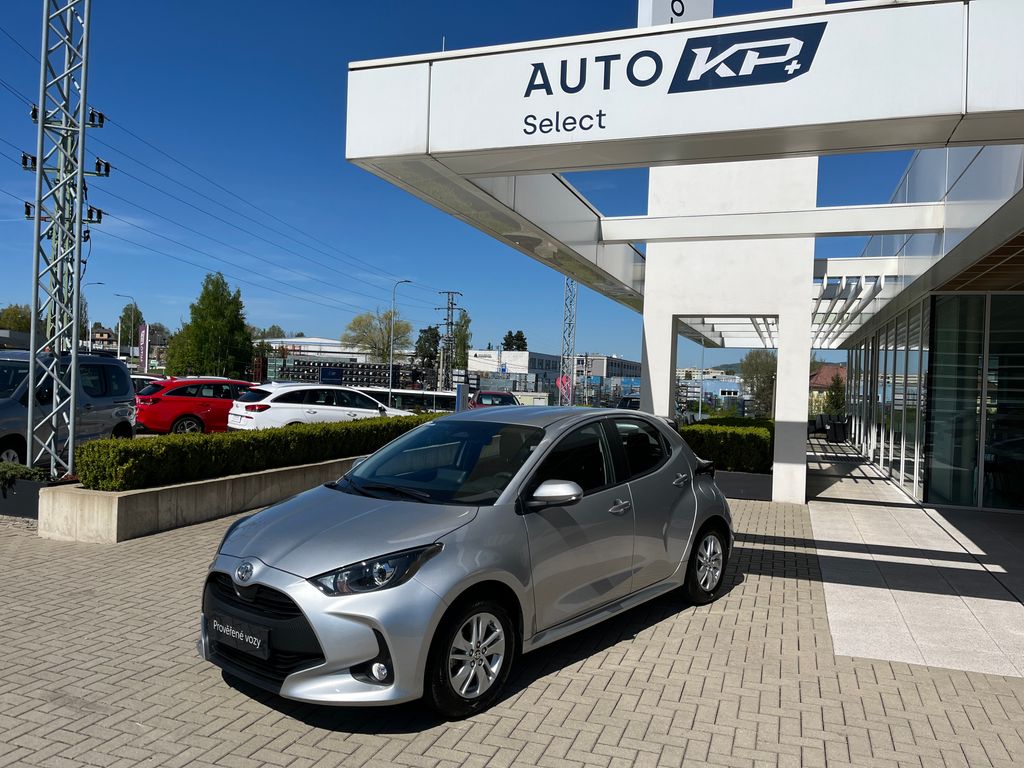 toyota-yaris-1-5-hybrid-e-cvt-comfort - 0