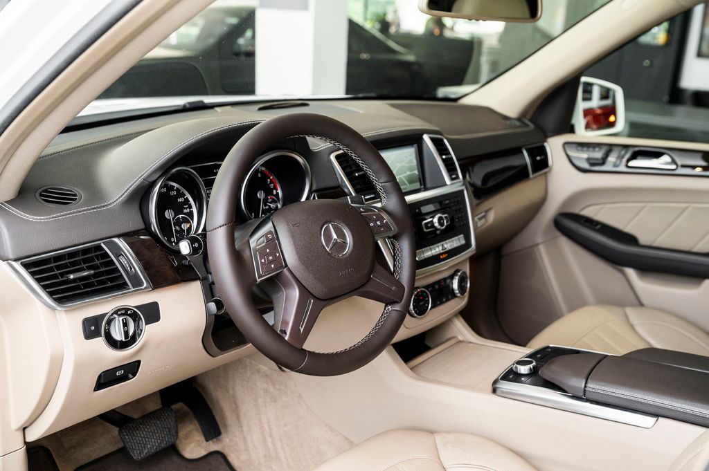 mercedes-benz-gl-gl-450-keyless-kamera-airmatic - 4