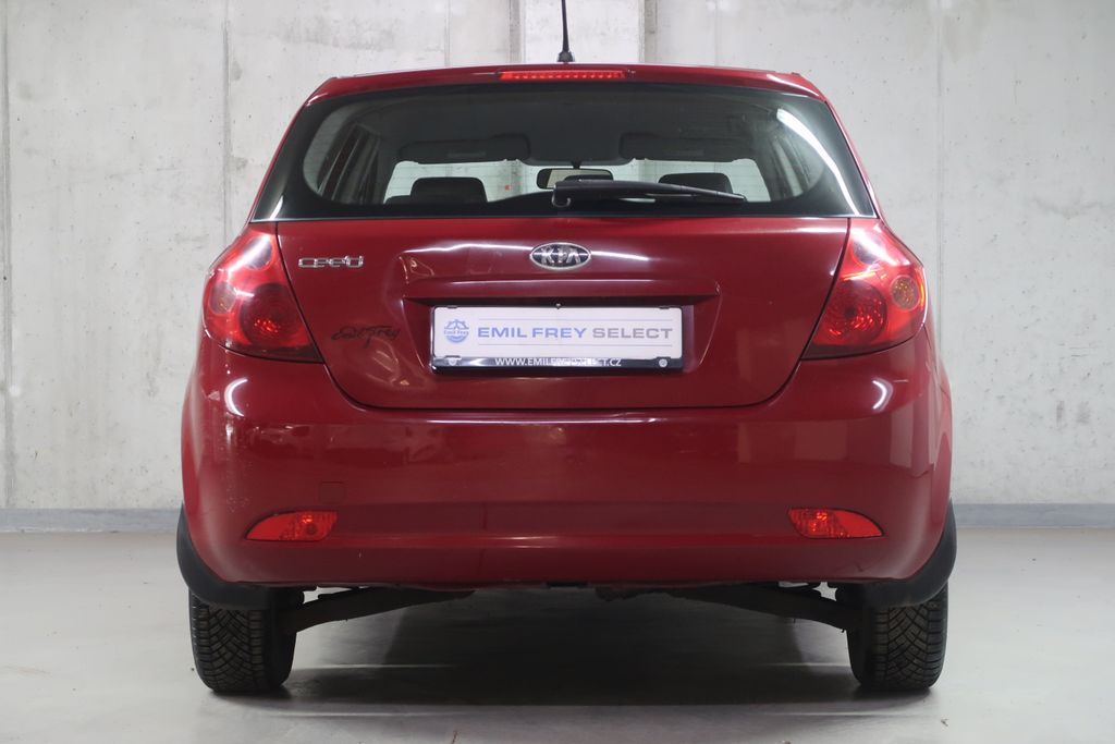 kia-ceed-1-4i-cz-manual - 5