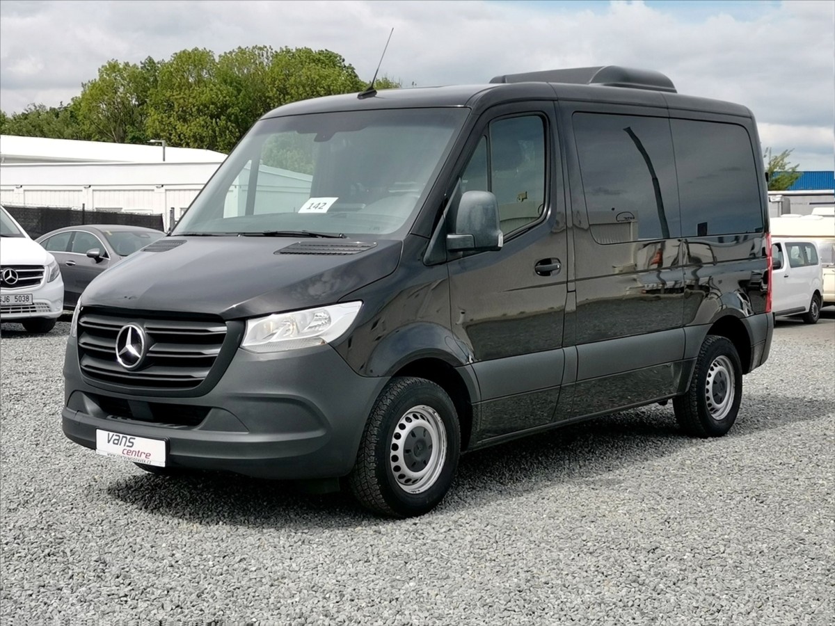 Mercedes-Benz Sprinter 211CDI L1H1/9míst/klima/ČR