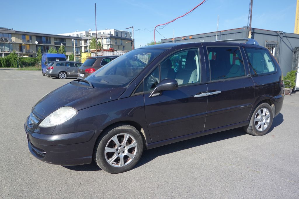 Peugeot 807 2,0HDi NOVÁ STK 4/2027 !