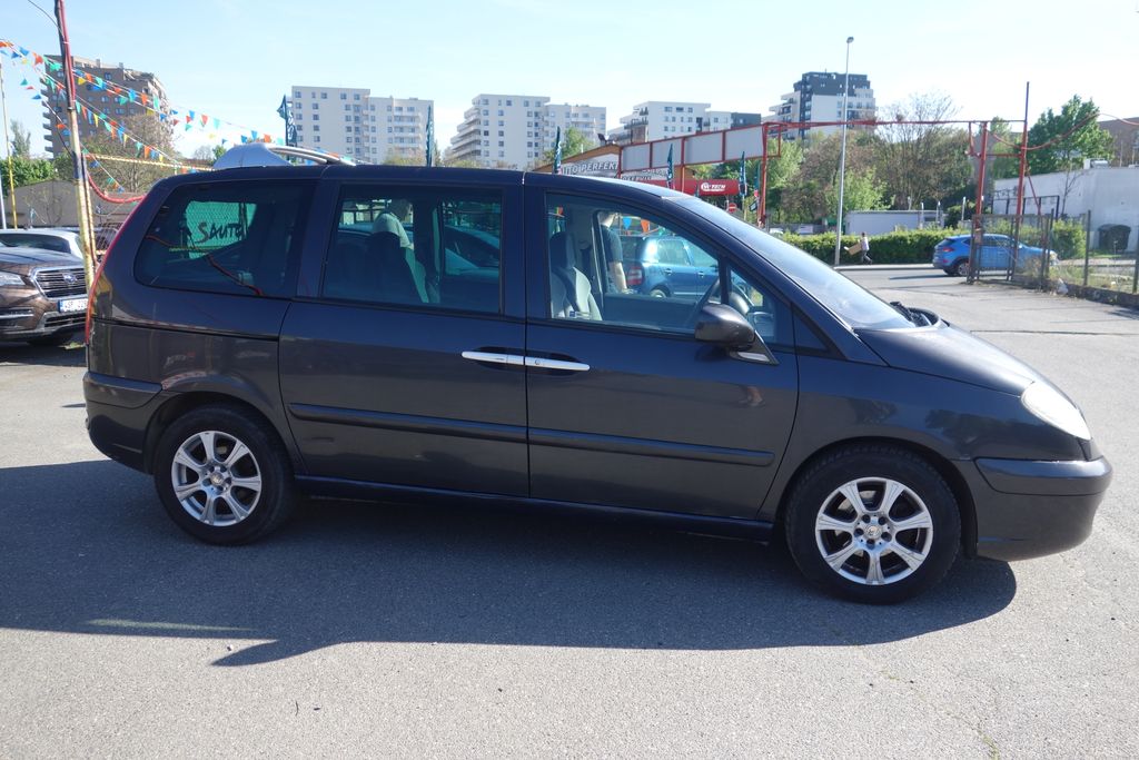 peugeot-807-2-0hdi-nova-stk-4-2027 - 6