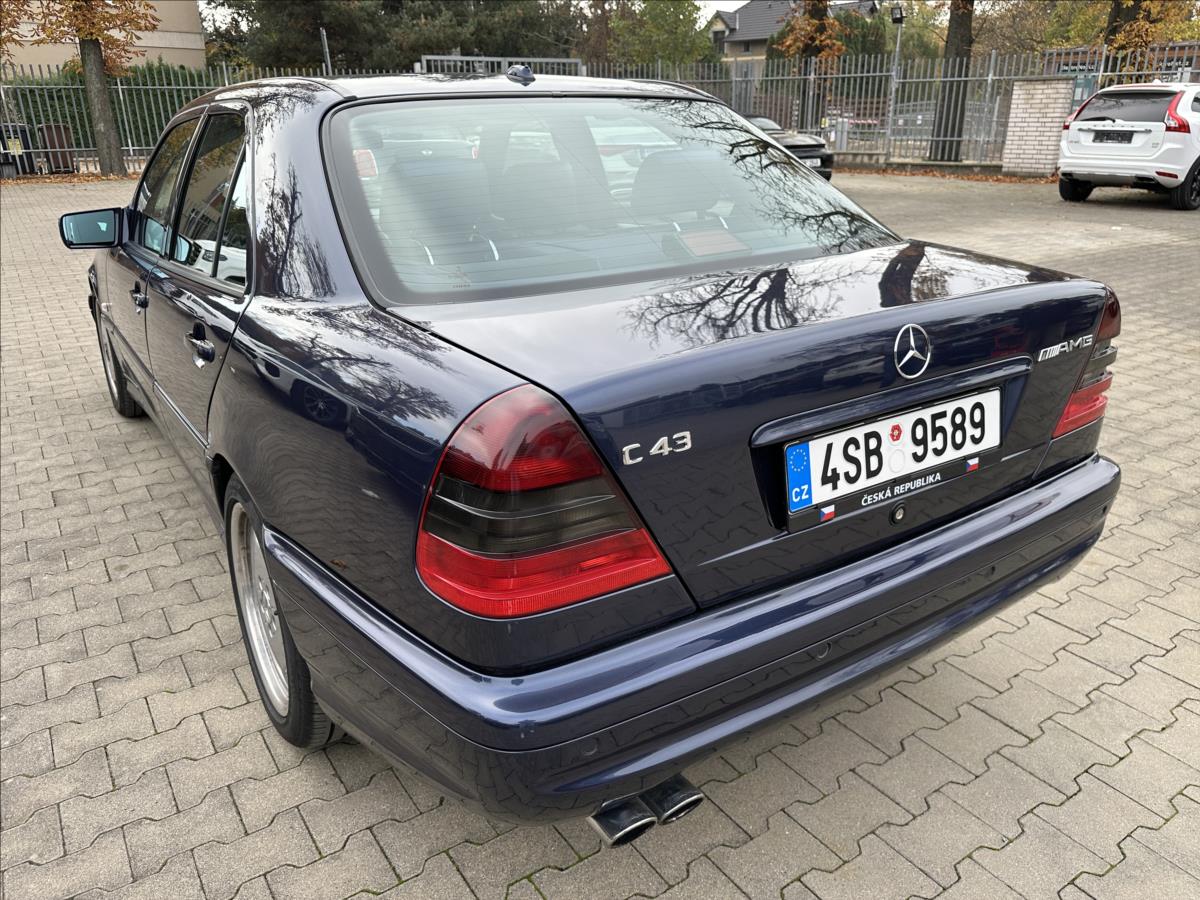 mercedes-benz-tridy-c-4-3-43-amg - 7