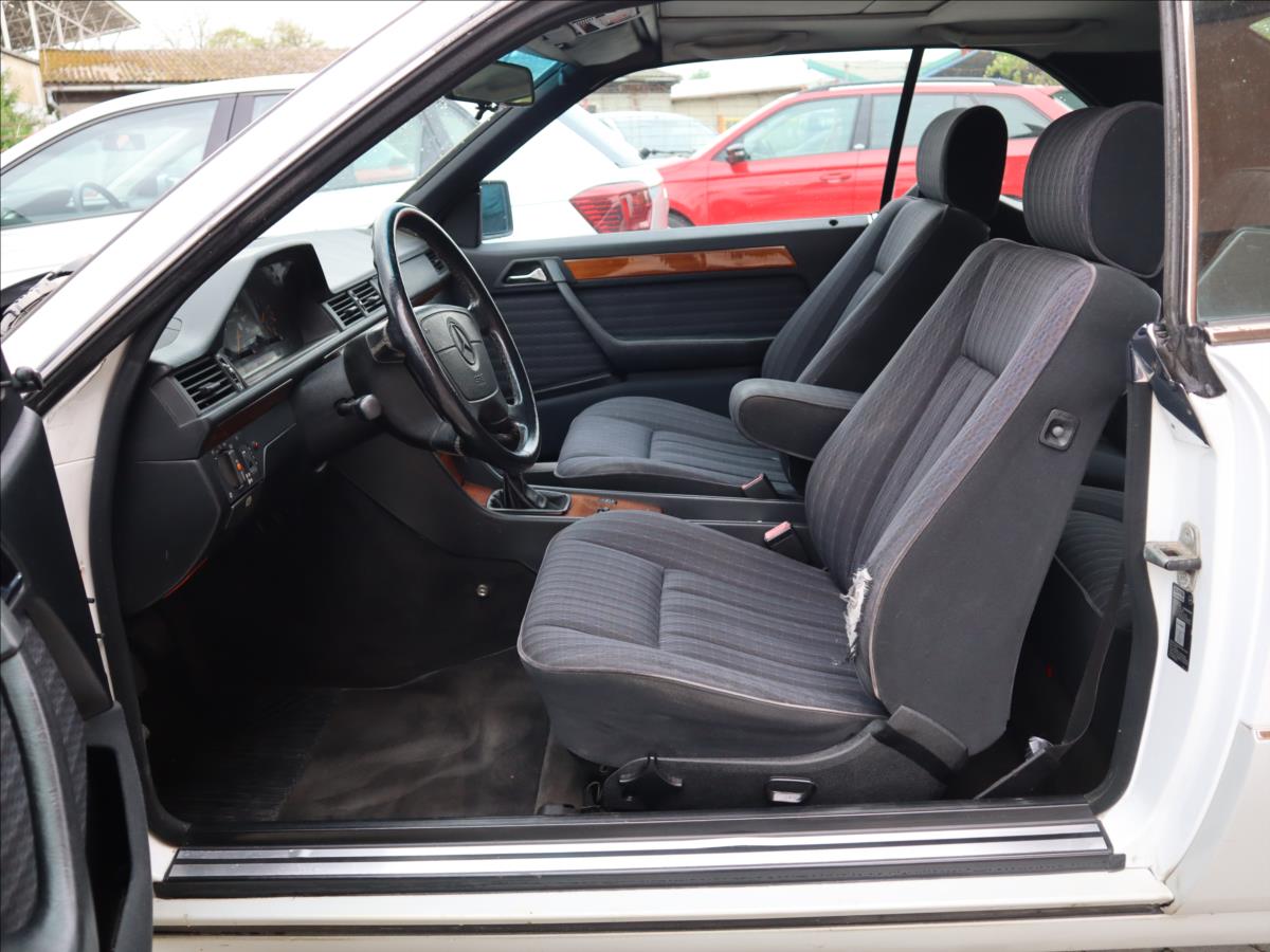 mercedes-benz-200-2-0-124-e-coupe-sportline - 6