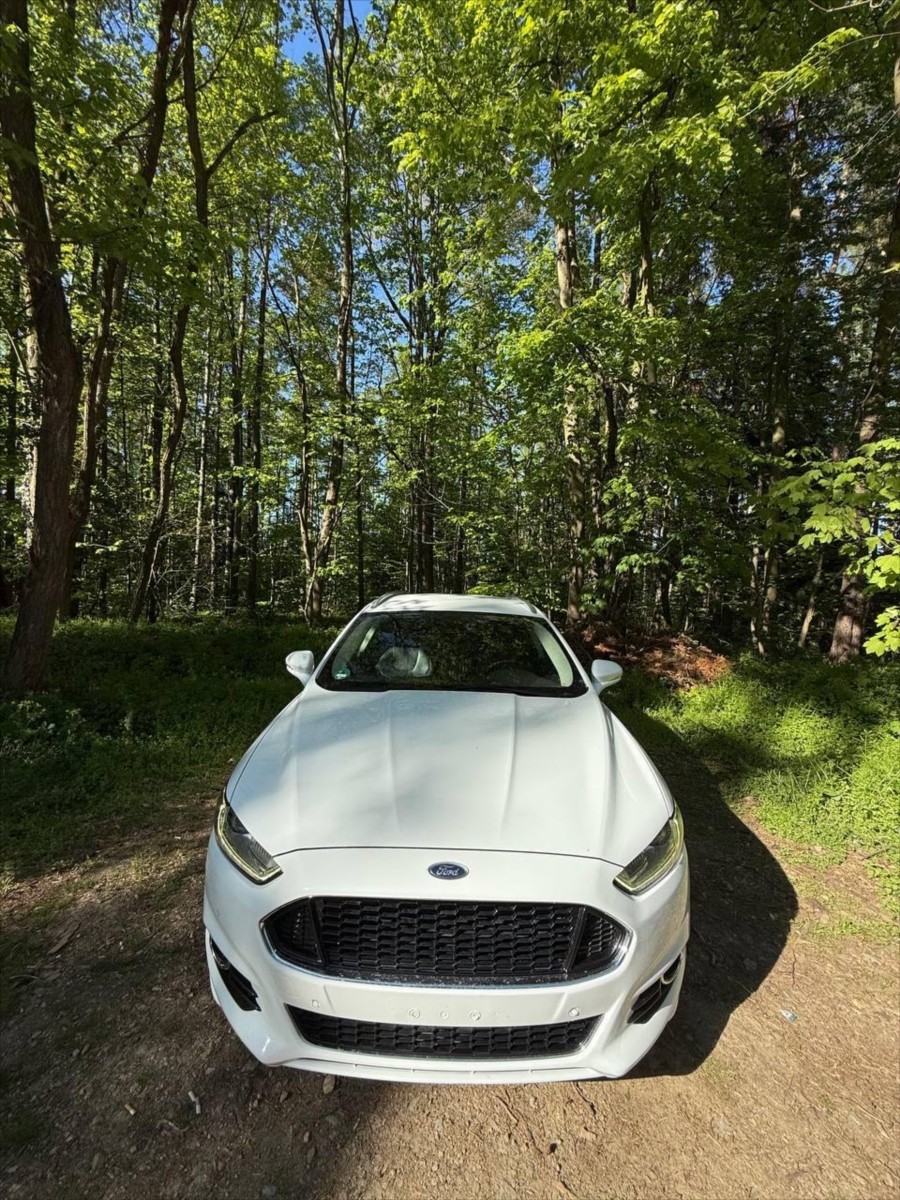 ford-mondeo-2-0 - 9