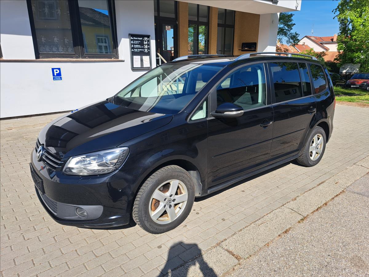 volkswagen-touran-1-6-tdi-comfortline - 4