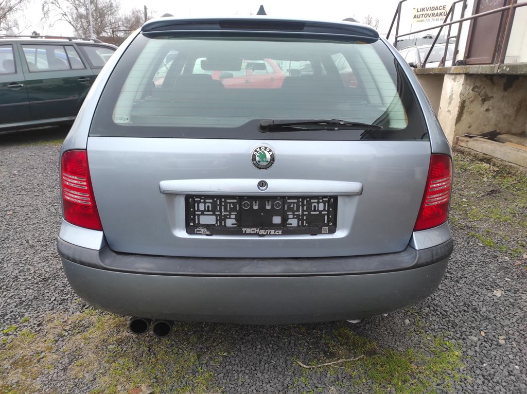 skoda-octavia-2-0-ambiente-combi - 3