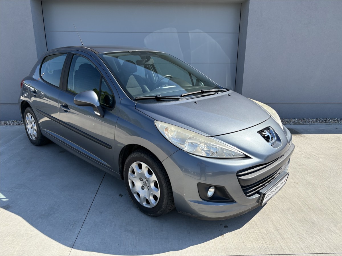 Peugeot 207 1,4 i 54 KW KLIMA