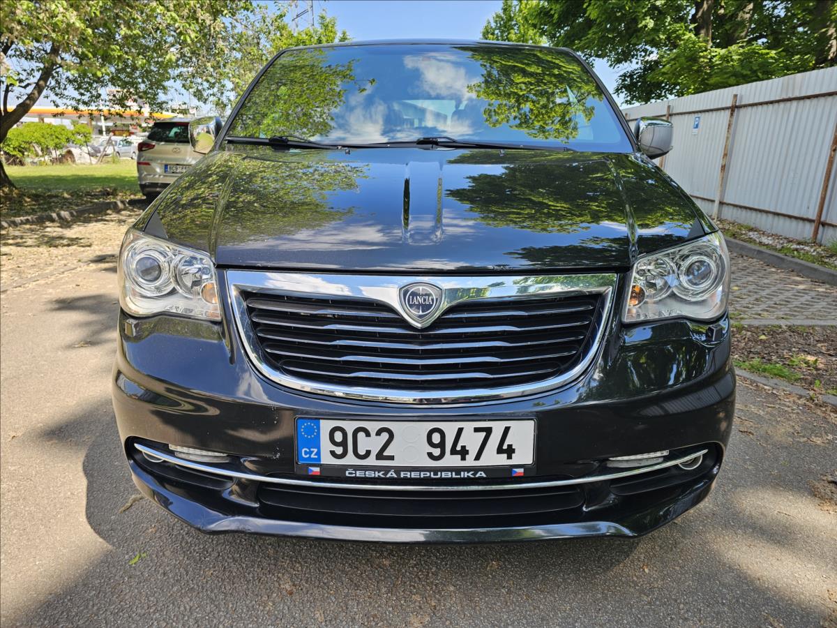 lancia-voyager-2-8-2-8crd-130kw-7-mist-navi-kuze-2-8crd-130kw-7-mist-navi-kuze - 1