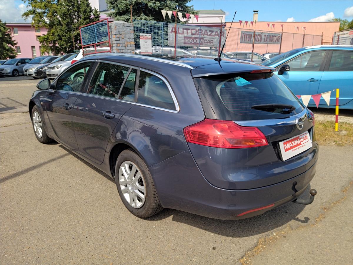 opel-insignia-1-8-sports-tourer - 5