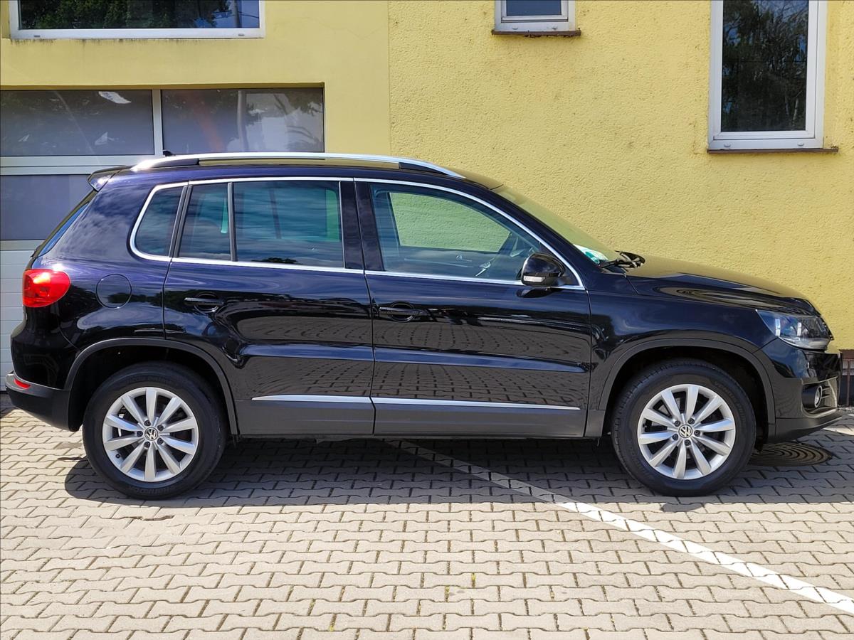 volkswagen-tiguan-2-0-tdi-dsg-4motion-serv-knizk - 6