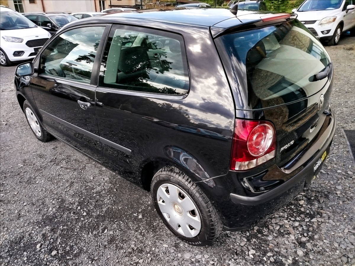 volkswagen-polo-1-2-i-44kw-1-majitel-klima - 2