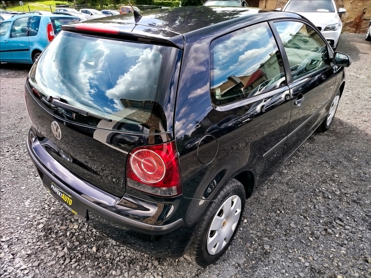 volkswagen-polo-1-2-i-44kw-1-majitel-klima - 4