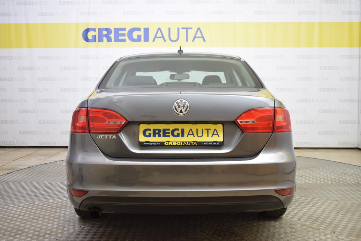 volkswagen-jetta-1-2-tsi-pr-servis-top-stav - 3