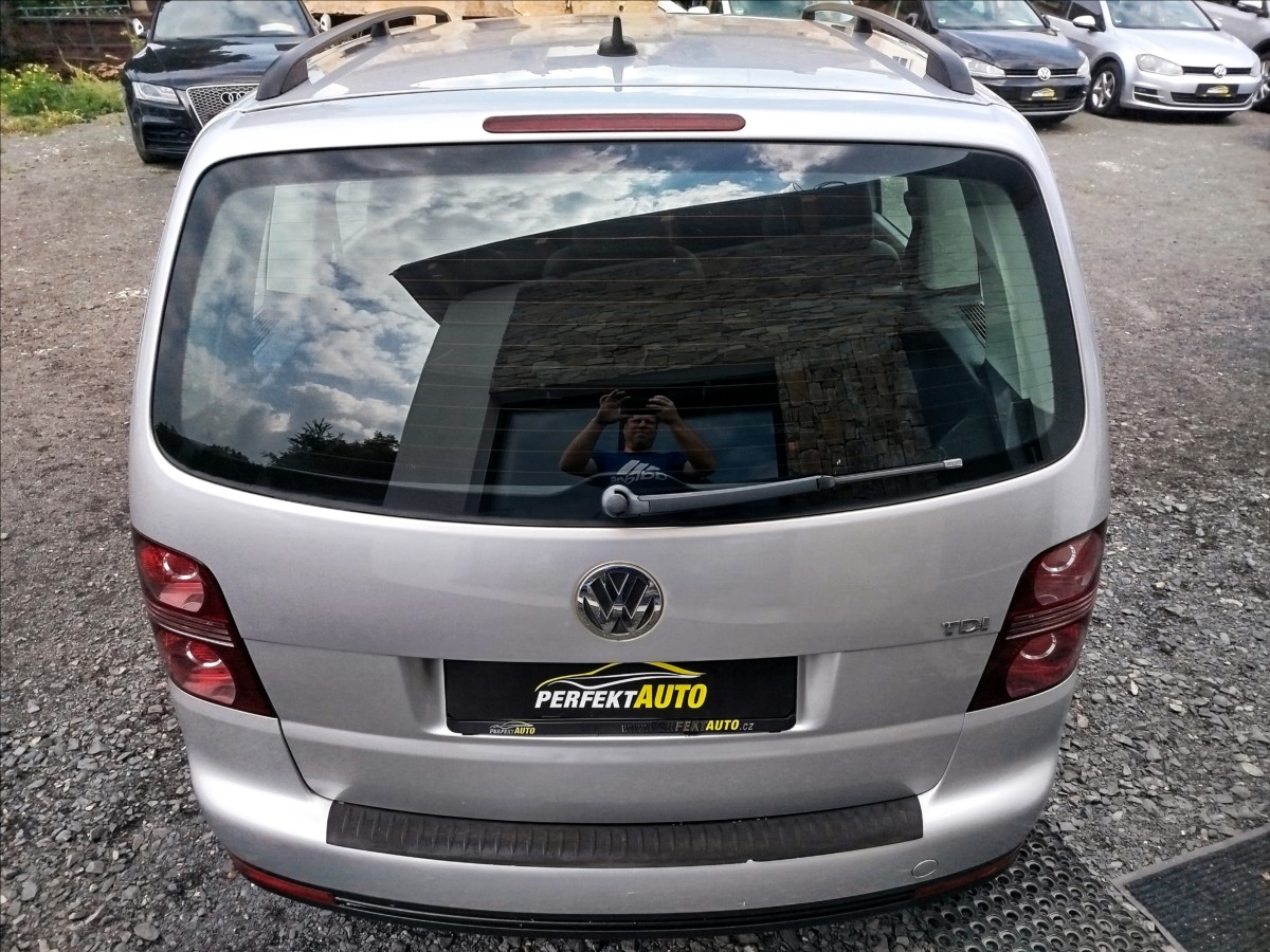 volkswagen-touran-1-9-tdi-77kw-6ti-kvalt - 3