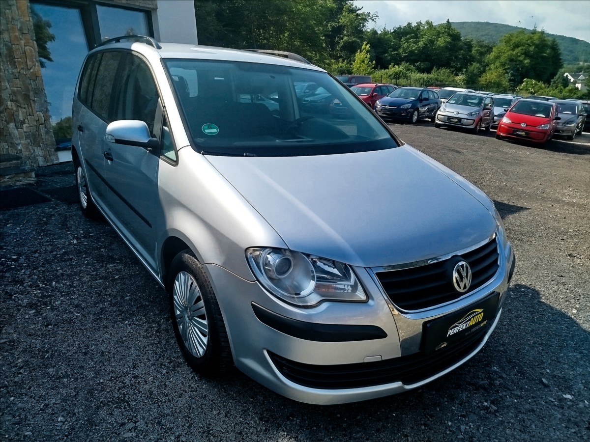 volkswagen-touran-1-9-tdi-77kw-6ti-kvalt - 6