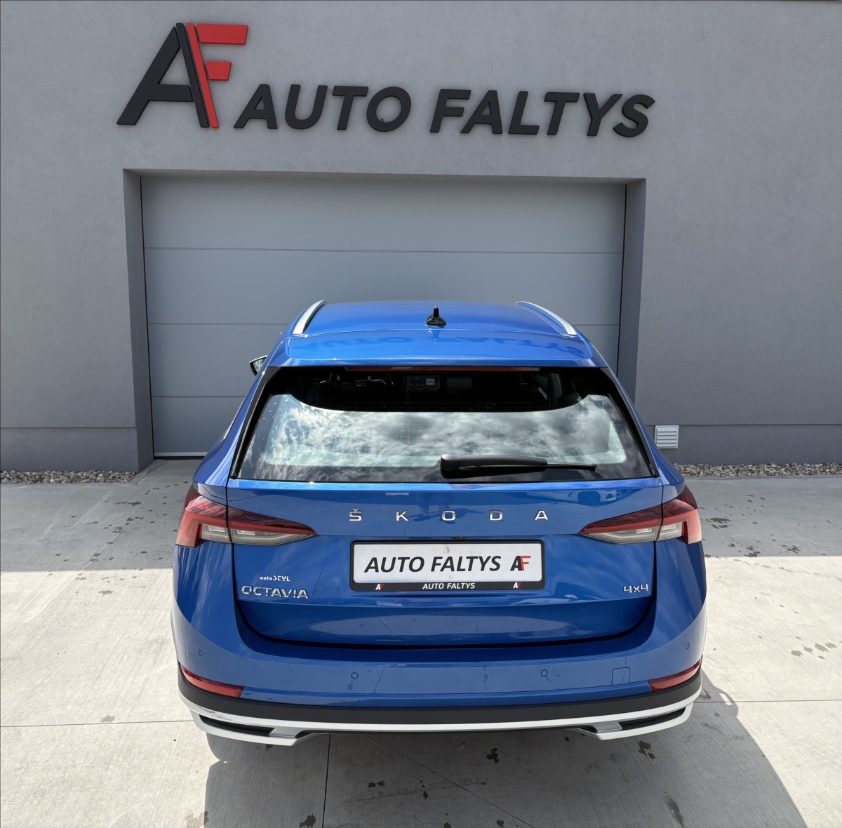 skoda-octavia-2-0-tdi-147-kw-aut-4x4-scout - 5