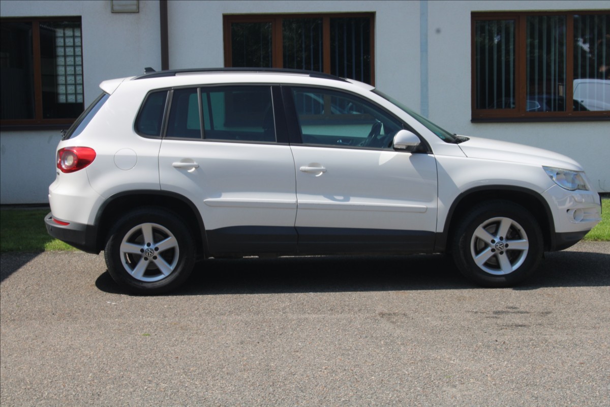 volkswagen-tiguan-2-0-tdi-103kw-4motion - 2