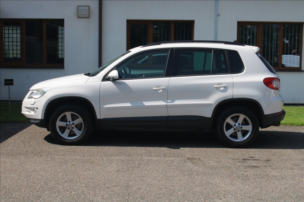 volkswagen-tiguan-2-0-tdi-103kw-4motion - 5