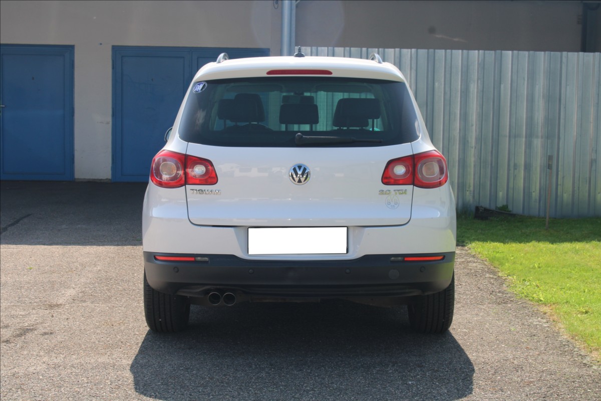 volkswagen-tiguan-2-0-tdi-103kw-4motion - 7