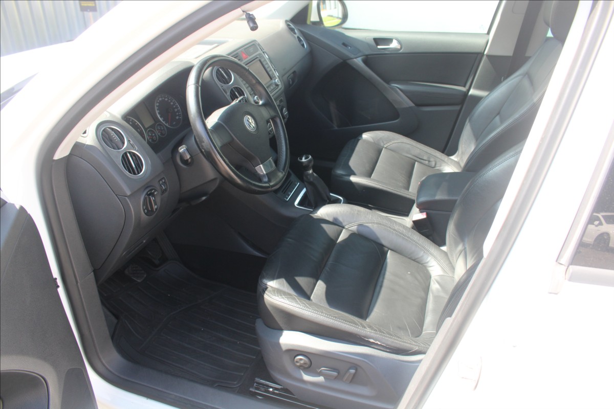 volkswagen-tiguan-2-0-tdi-103kw-4motion - 8