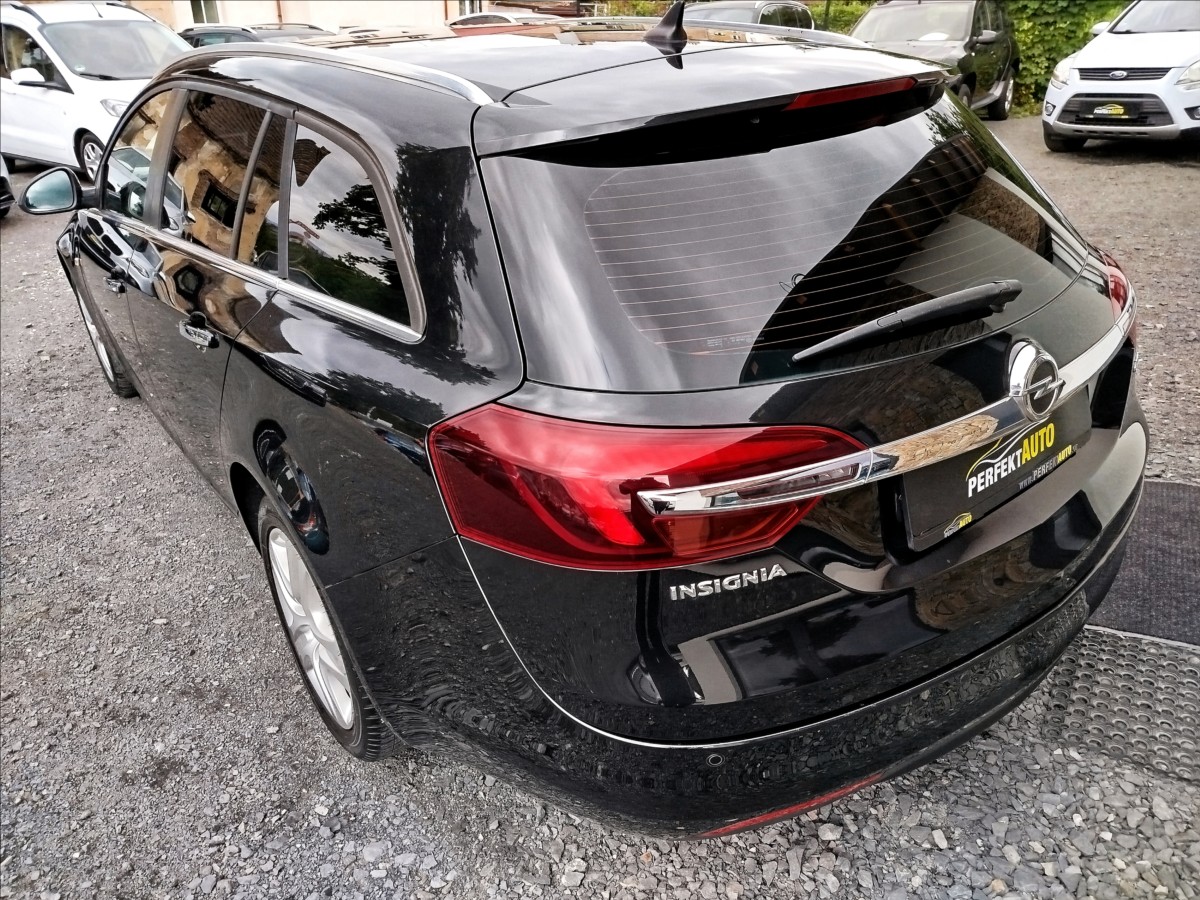 opel-insignia-2-0-cdti-120kw-velice-pekny - 2