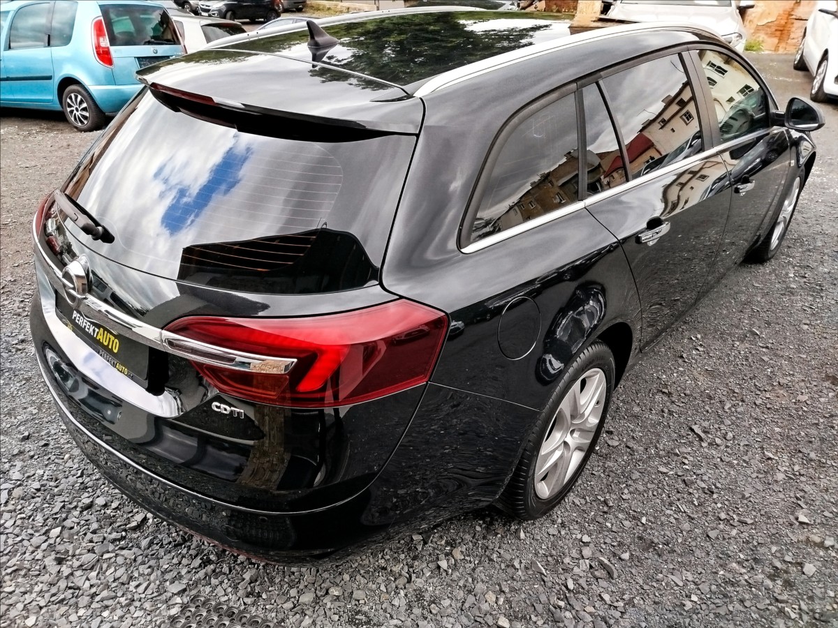 opel-insignia-2-0-cdti-120kw-velice-pekny - 4