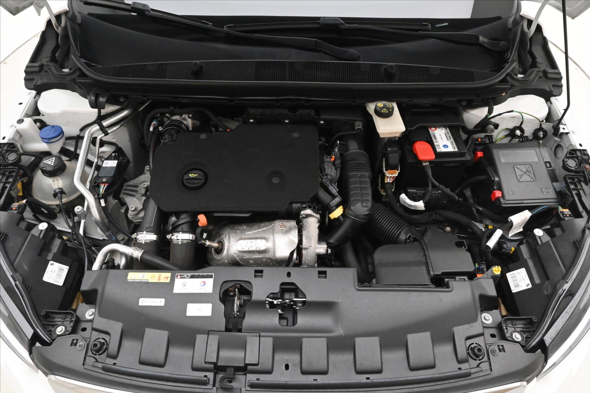 peugeot-308-1-5-bluehdi-96-kw-active-business-zaruka-az-5-let - 8