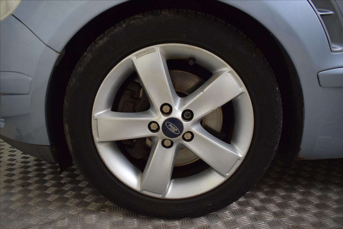 ford-s-max-2-5-i-plna-vybava - 6