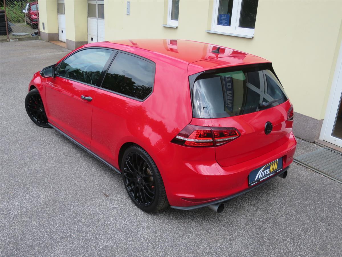 volkswagen-golf-2-0-gti - 6