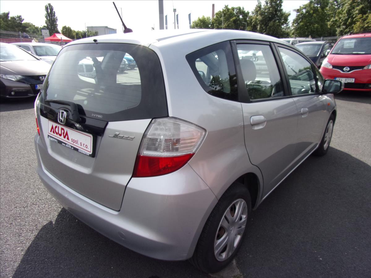 honda-jazz-1-2-i-vtec-trend - 2