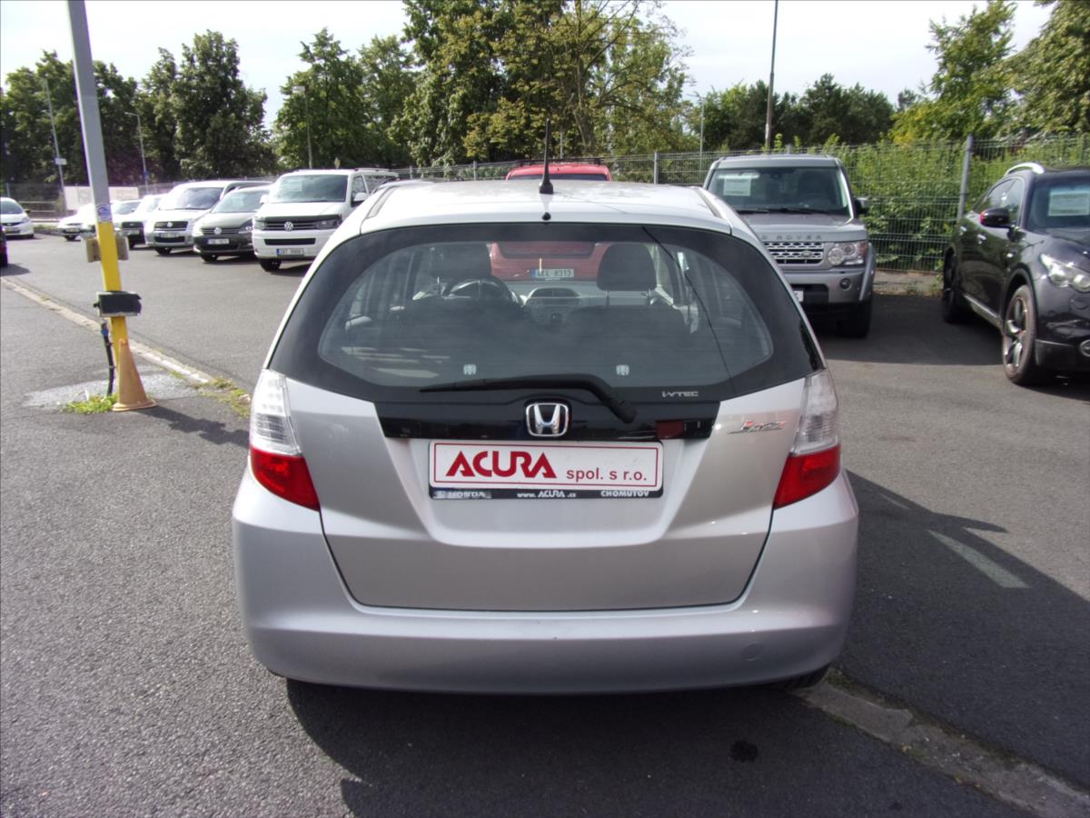 honda-jazz-1-2-i-vtec-trend - 3