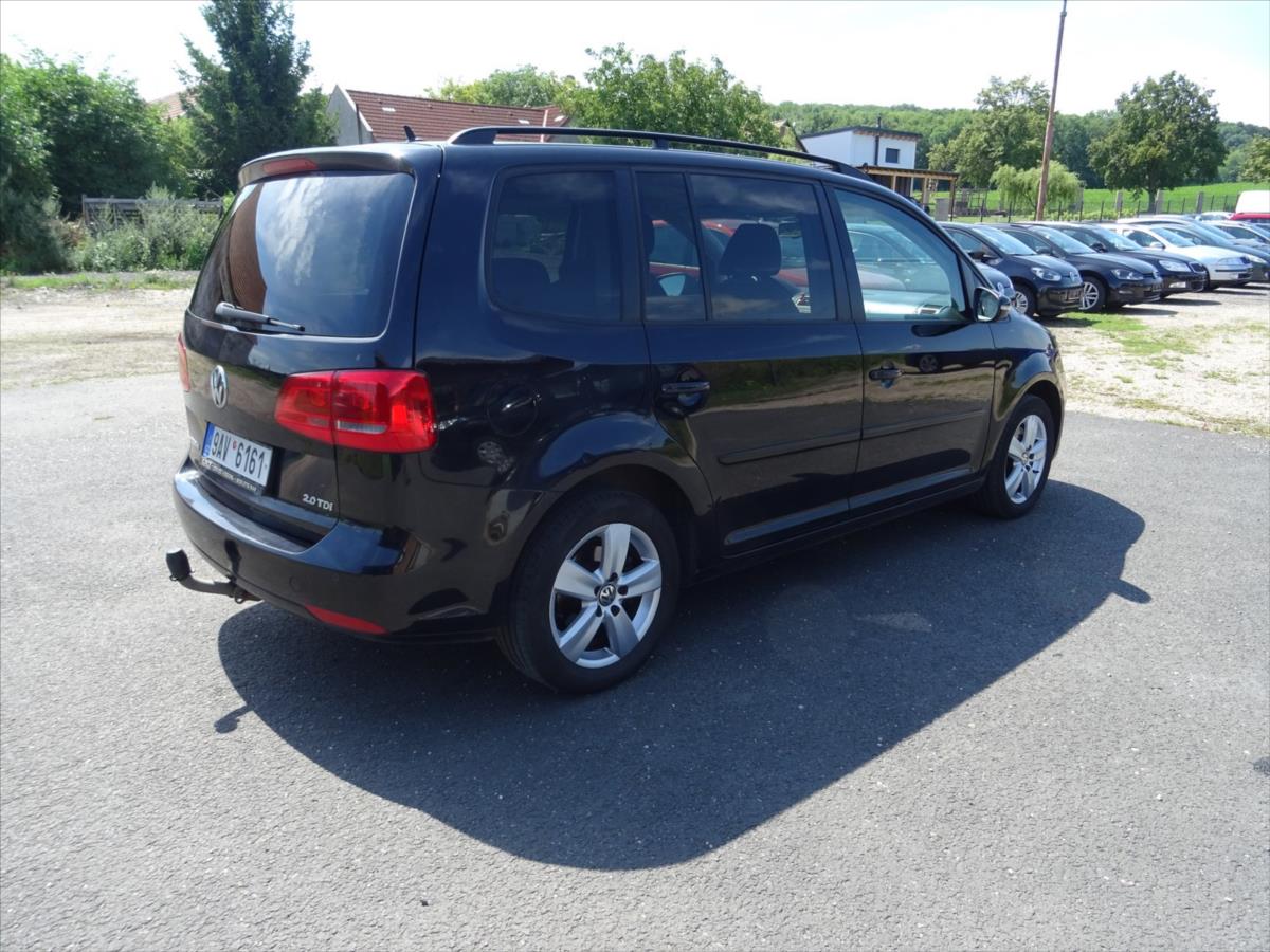 volkswagen-touran-2-0-tdi-103-kw - 3