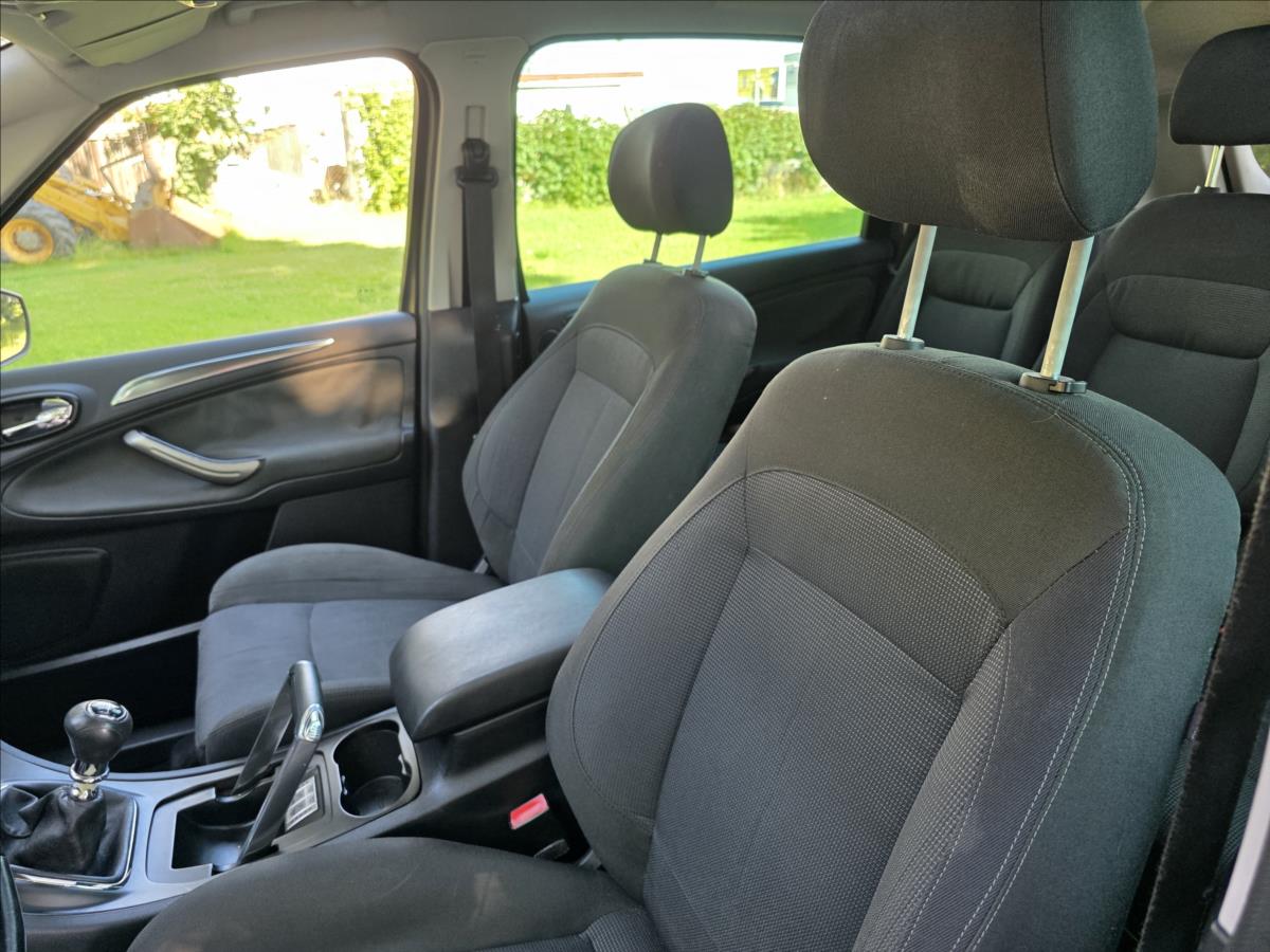 ford-s-max-2-0-2-0tdci-96kw-titanium-2-0tdci-96kw-titanium - 9