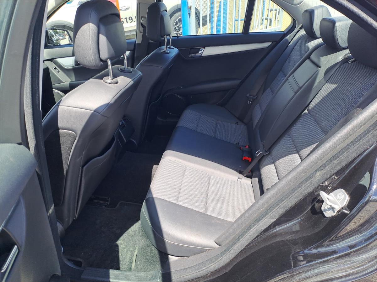 mercedes-benz-tridy-c-118-kompressor - 5