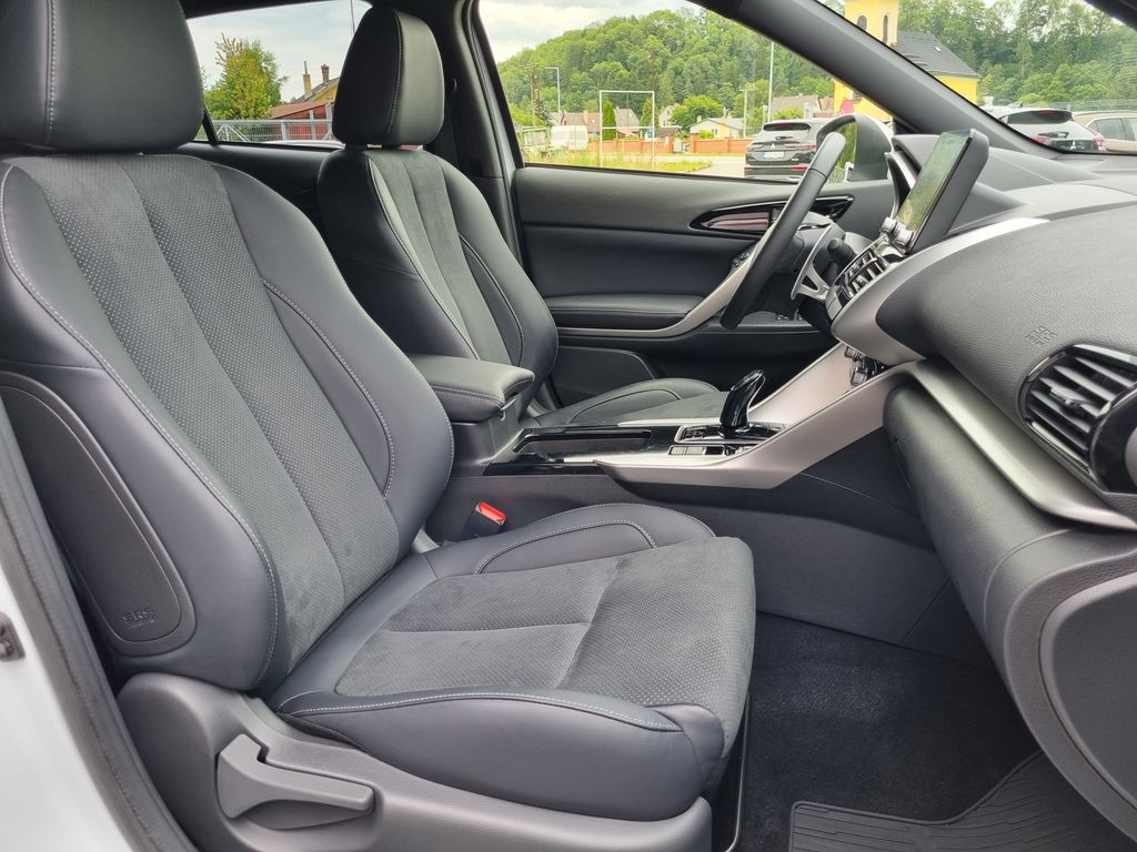 mitsubishi-2-4-phev-4x4-odpocet-dph-tazne - 9