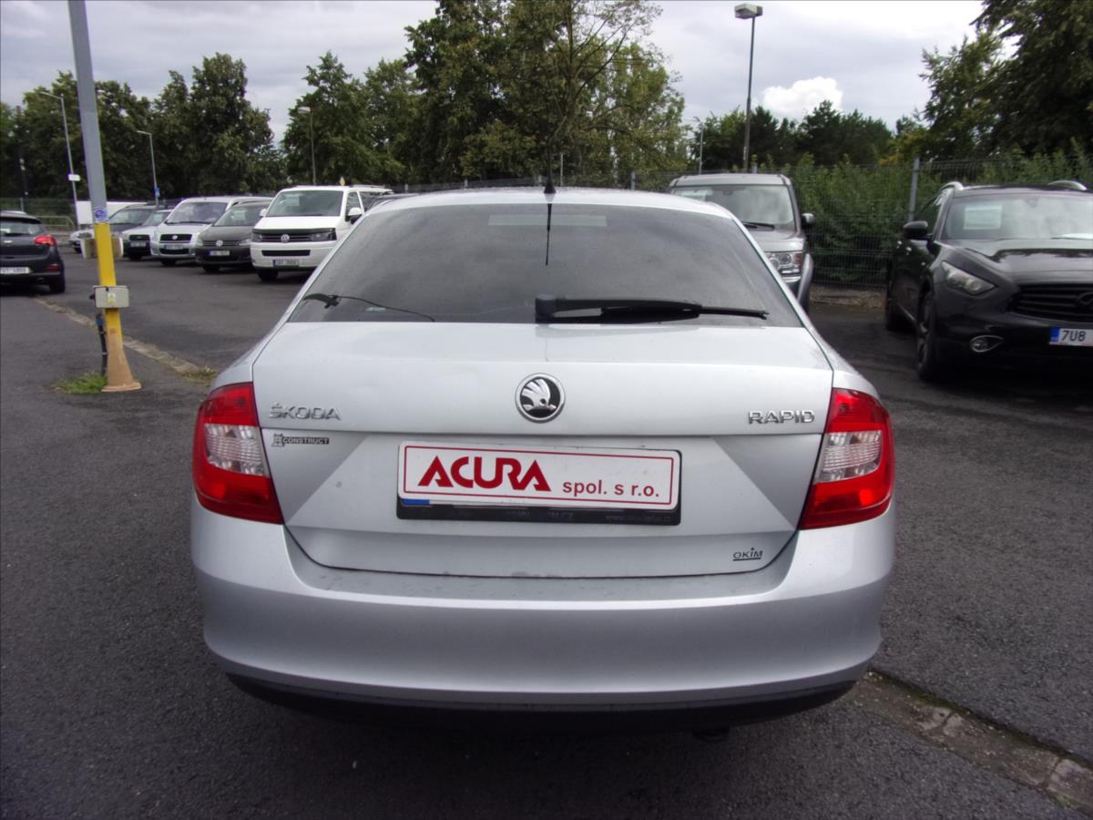skoda-rapid-1-6-tdi-elegance-77kw-cr - 3