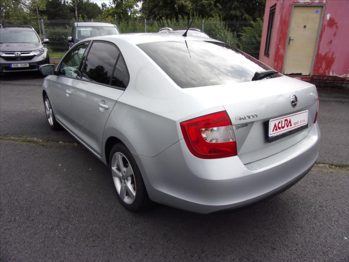 skoda-rapid-1-6-tdi-elegance-77kw-cr - 4