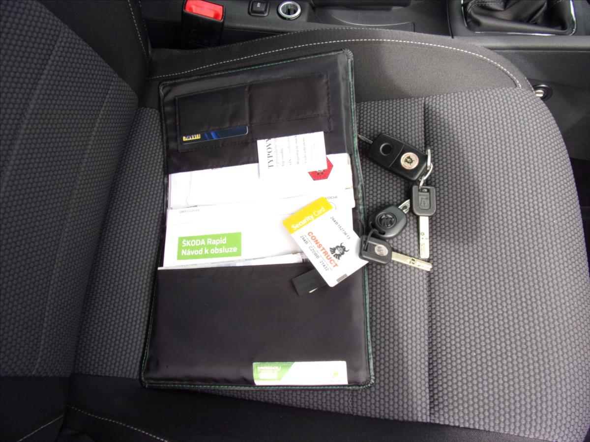 skoda-rapid-1-6-tdi-elegance-77kw-cr - 9