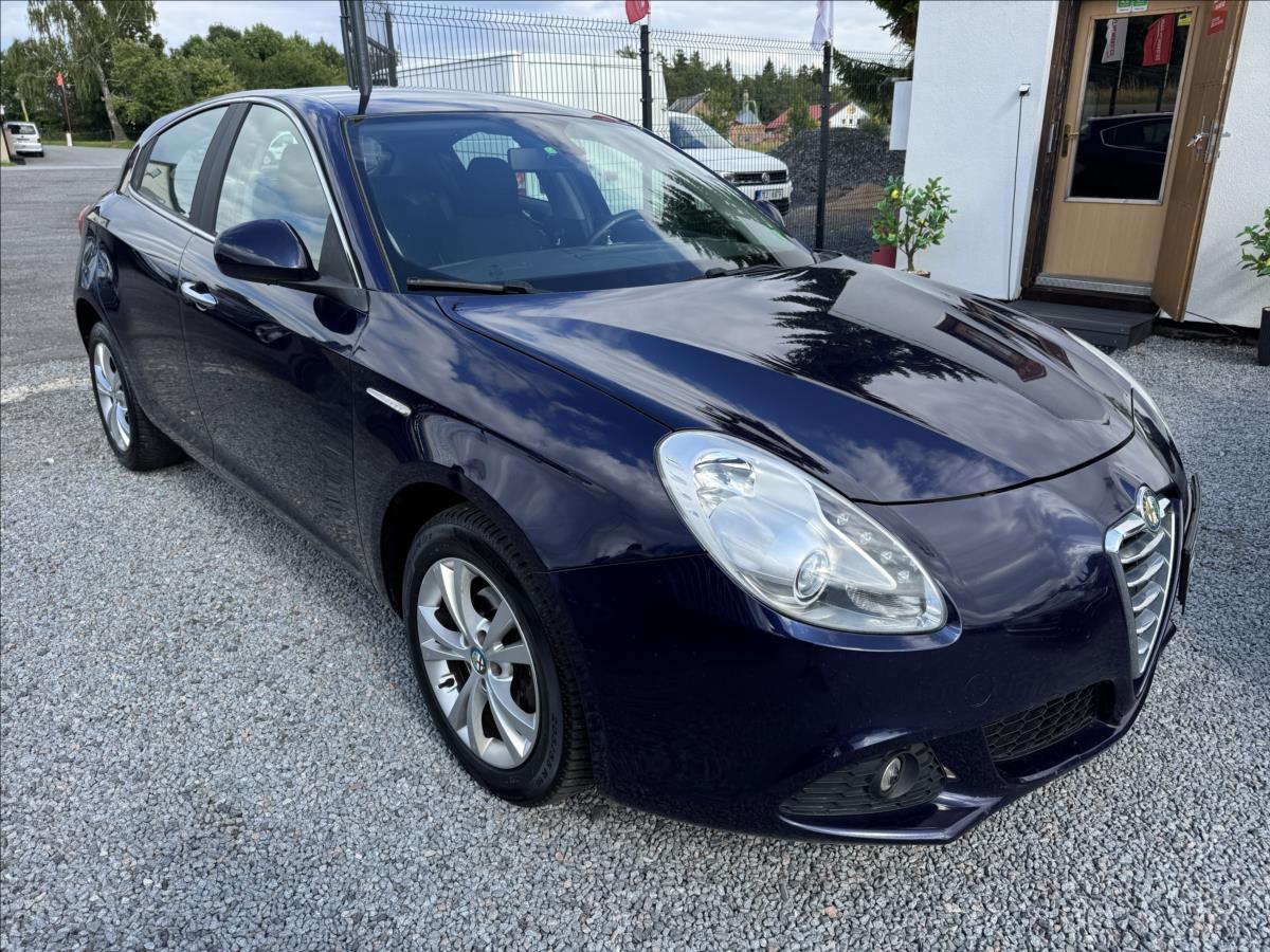 alfa-romeo-giulietta-1-6-mjtd-77kw - 8