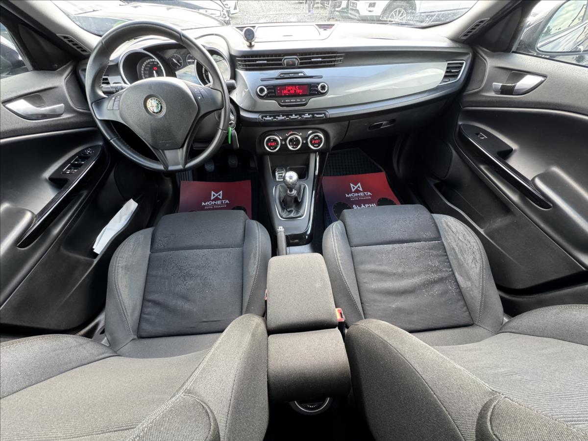 alfa-romeo-giulietta-1-6-mjtd-77kw - 9