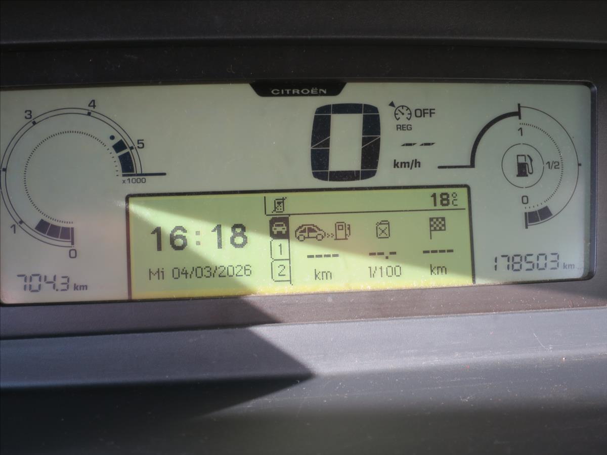 citroen-grand-c4-picasso-2-0-hdi-7-mis - 8