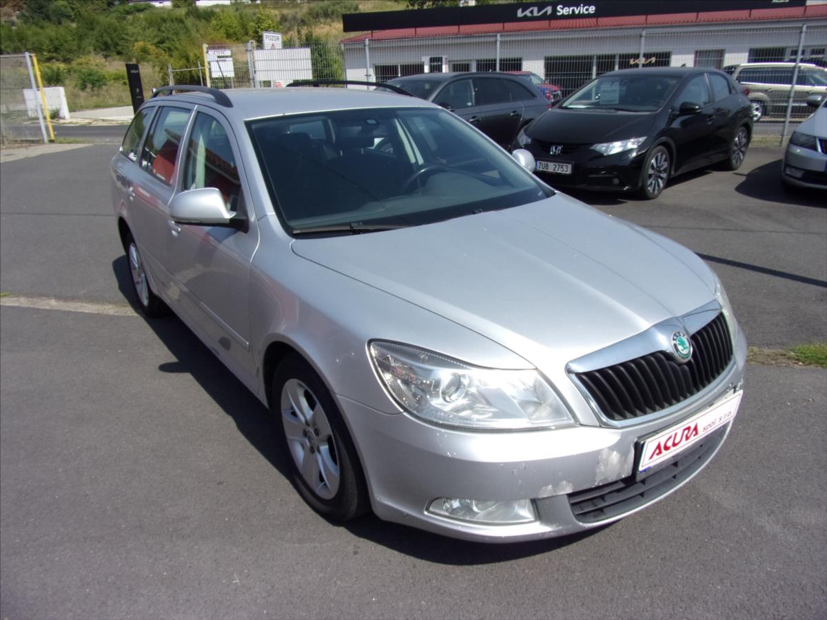 Škoda Octavia 1,6 TDI Elegance odp.DPH