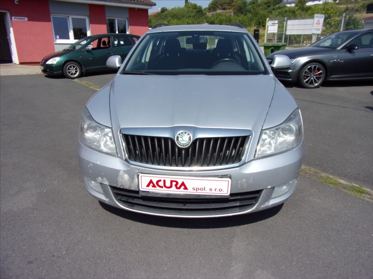 skoda-octavia-1-6-tdi-elegance-odp-dph - 7