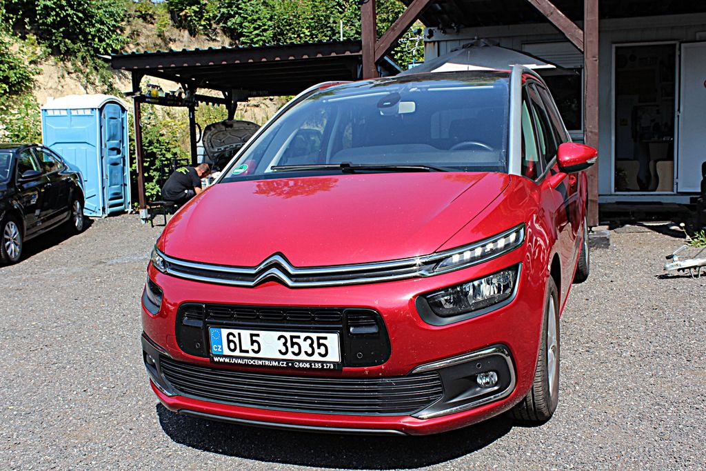 Citroën Grand C4 SpaceTourer 1.5 96 kW serv.knížka