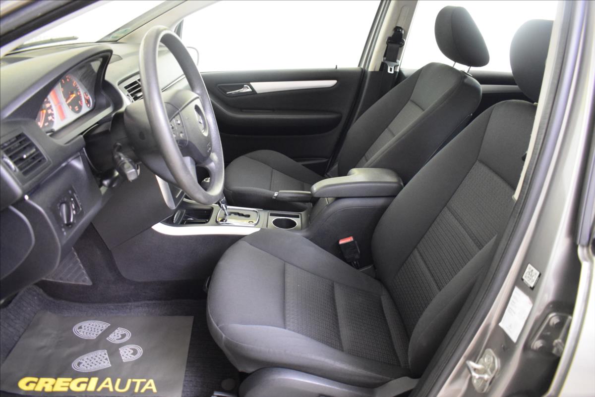 mercedes-benz-tridy-b-b-170-automat-super-stav - 8